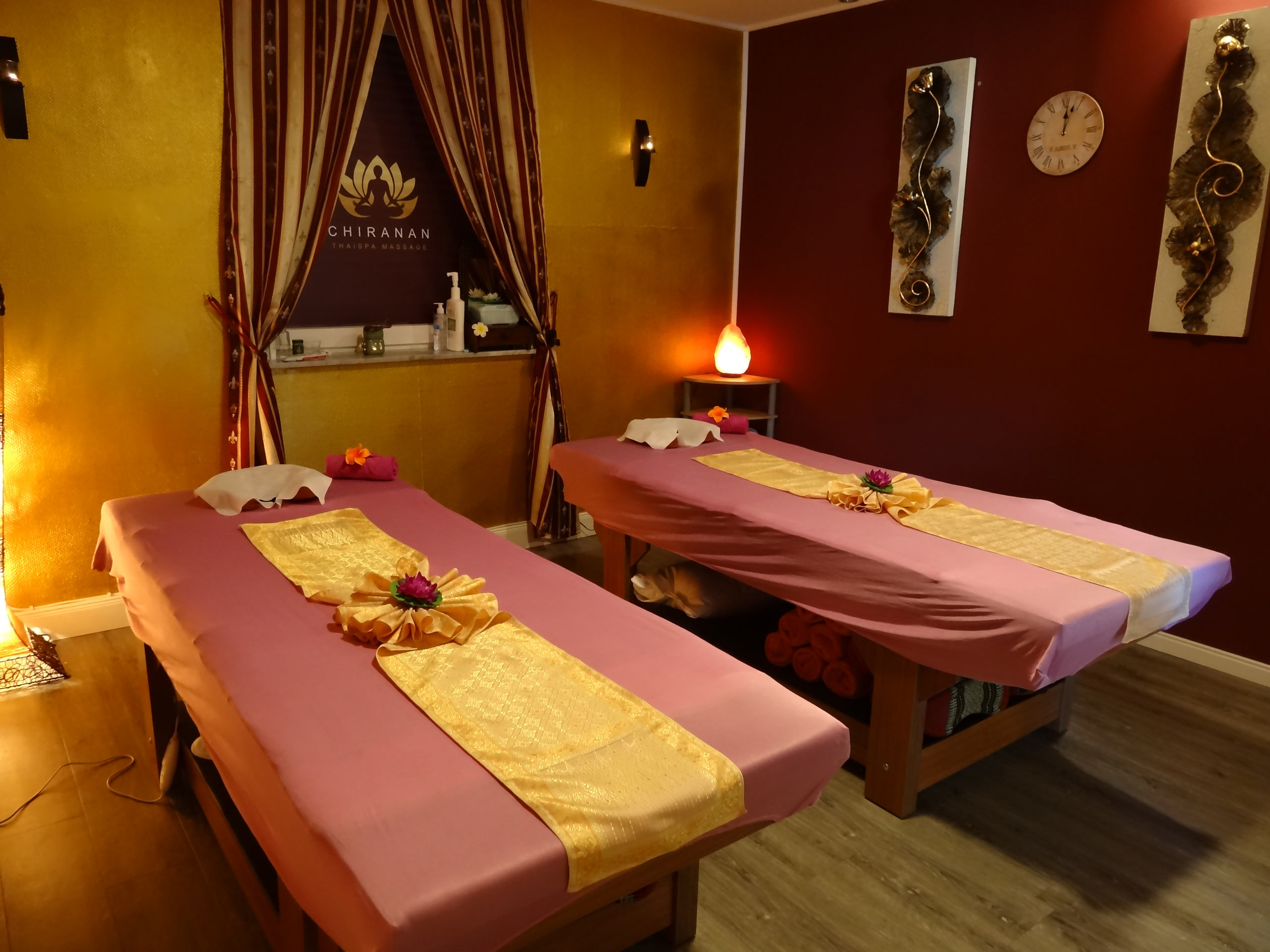 Doppelzimmer Chiranan Thaispa Massage